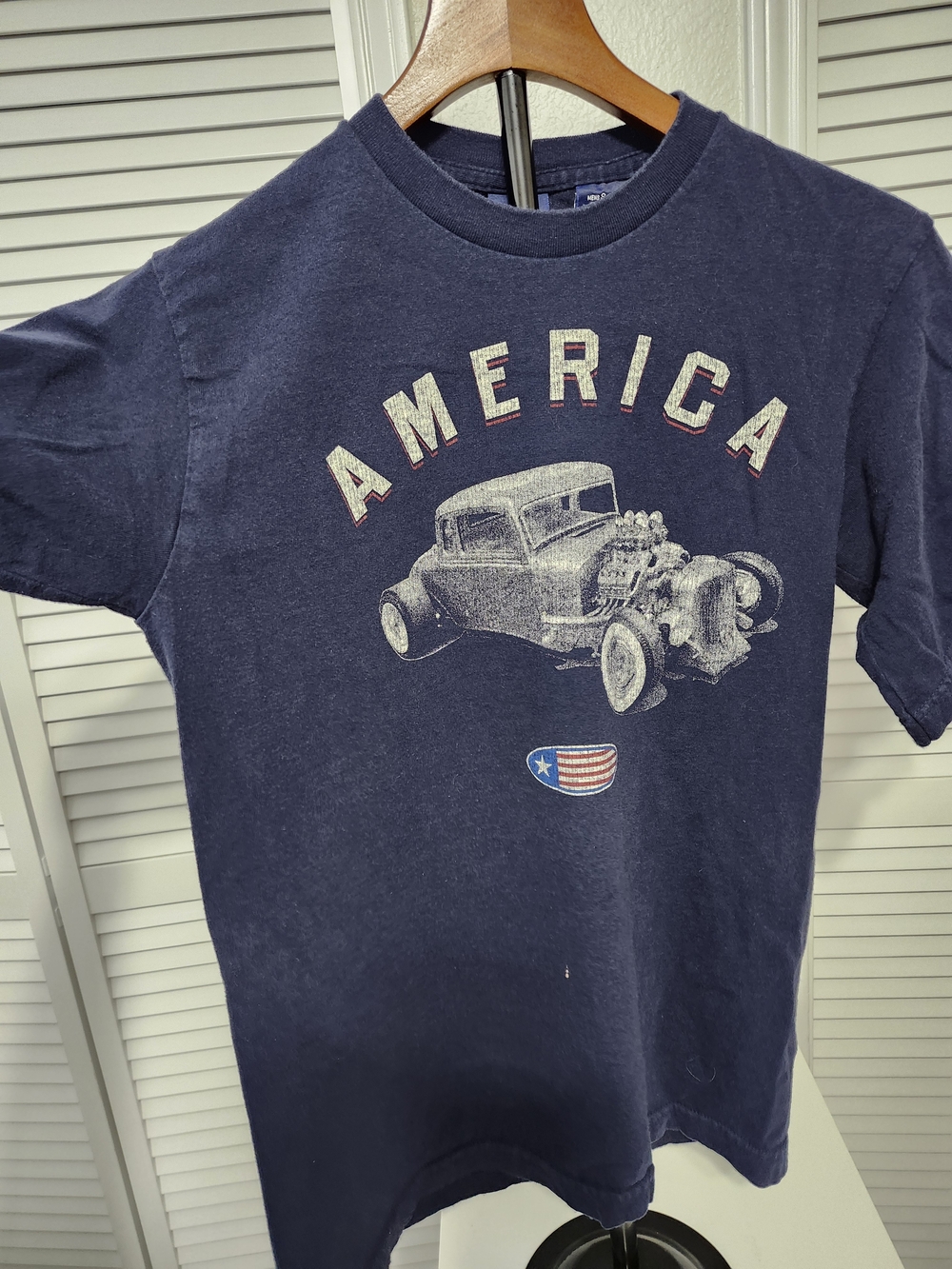 Men's Navy Graphic 'America' Short Sleeve Tee